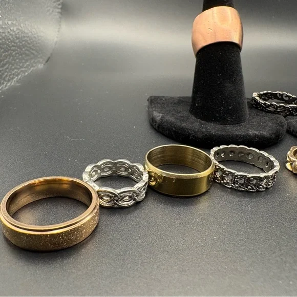 Elegant Mixed Rings - Picture 9 of 12
